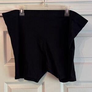 Solid black shorts XXL